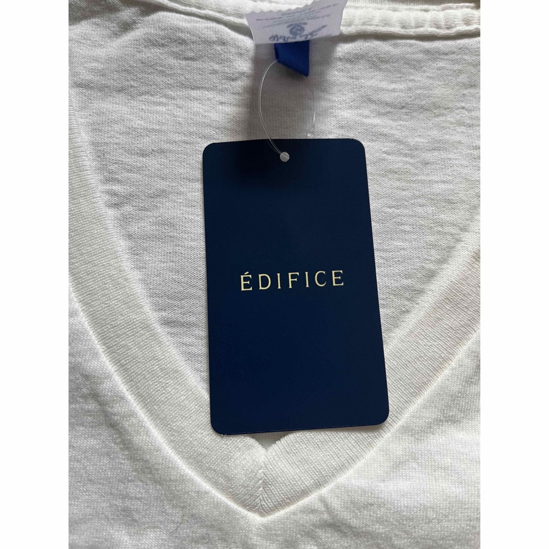 EDIFICE(エディフィス)のエディフィス　velva seen vネック　白 ポケットTシャツ メンズのトップス(Tシャツ/カットソー(半袖/袖なし))の商品写真