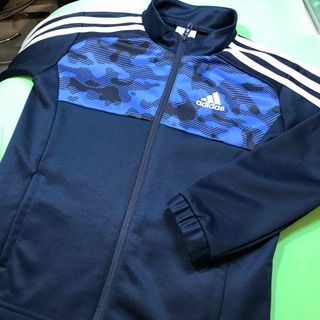 アディダス(adidas)のアディダス…男の子ジャンパー…(120センチ)(ジャケット/上着)