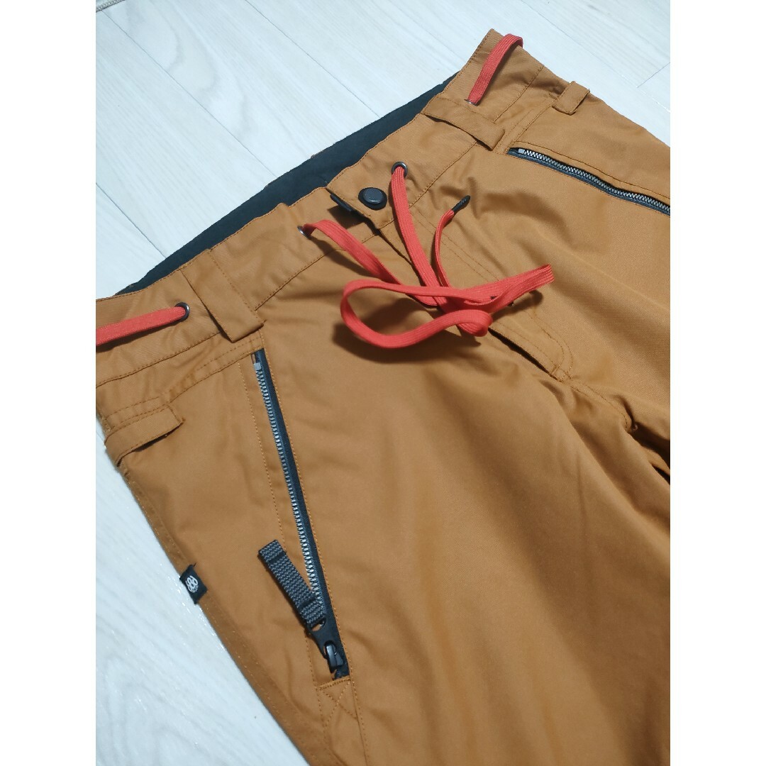新品未使用のBURTON スノーボードパンツ