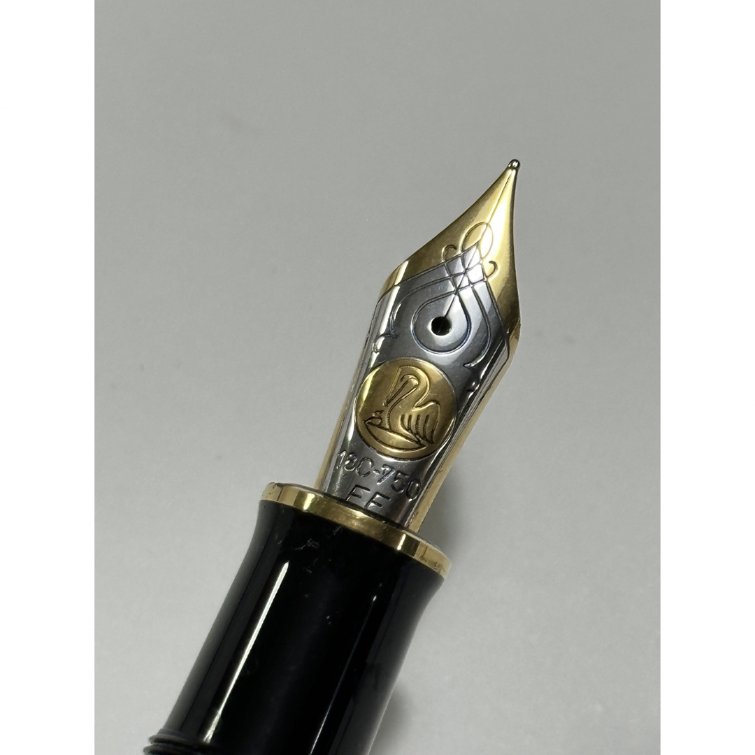 Pelikan(ペリカン)のPELIKAN M800 18C-750  ペリカン 万年筆 スーベレーン インテリア/住まい/日用品の文房具(ペン/マーカー)の商品写真