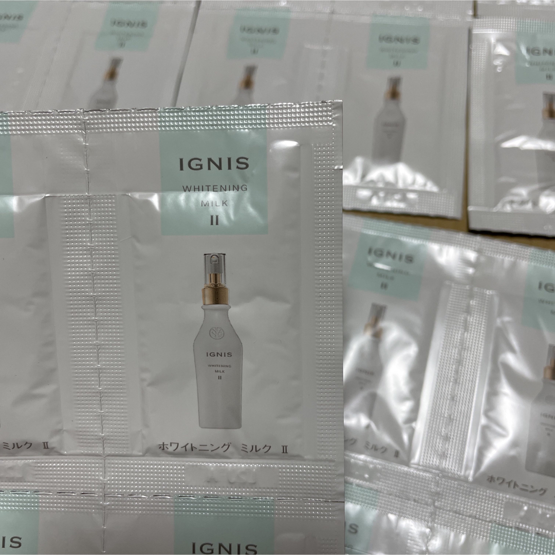 IGNIS(イグニス)のサンプルアルビオンIGNISイグニスホワイトミルク　20回分 コスメ/美容のスキンケア/基礎化粧品(乳液/ミルク)の商品写真