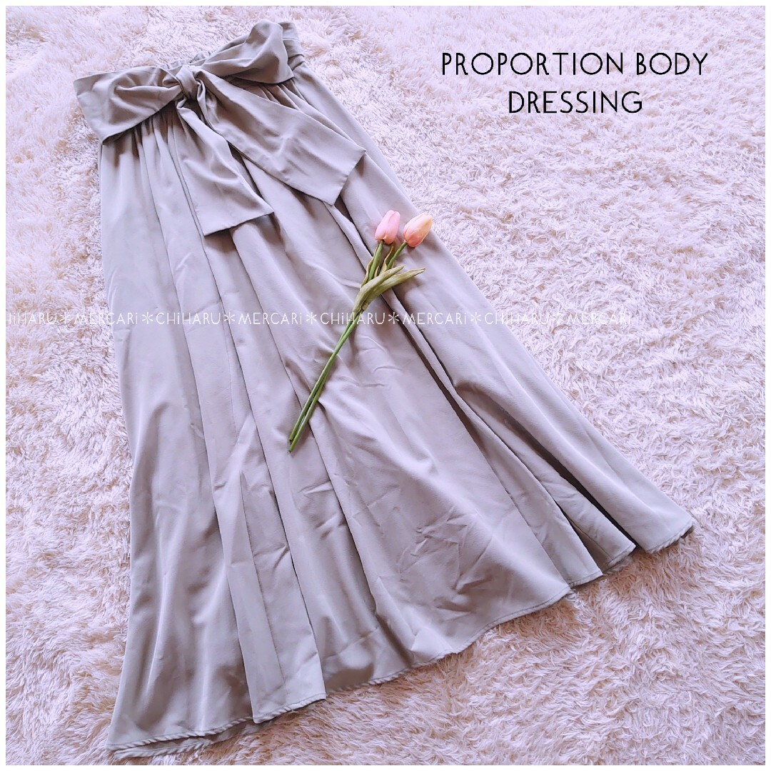 PROPORTION BODY DRESSING(プロポーションボディドレッシング)の《PROPORTION》ビッグリボンギャザーカラーフレアスカート レディースのスカート(ロングスカート)の商品写真