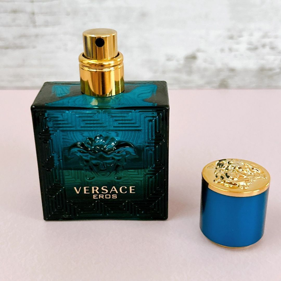 新品　未開封品　香水　VERSACE EROS ヴェルサーチ　エロス　50ml