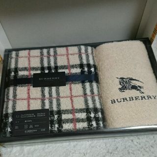 バーバリー(BURBERRY)のバーバリー☆新品タオルギフト(タオル/バス用品)