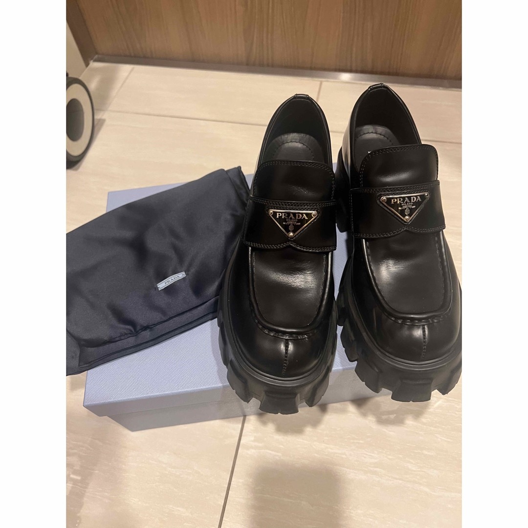 PRADA - PRADA モノリス ブラッシュドレザー ローファー36.5の通販 by