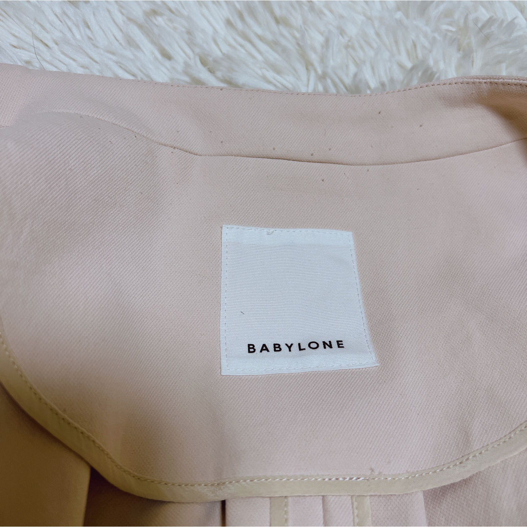 BABYLONE(バビロン)のBABYLONE ウエストベルト付き長袖 ドレスコート レディースのジャケット/アウター(トレンチコート)の商品写真