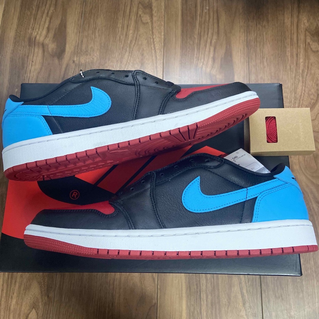 Nike WMNS Air Jordan 1 Retro Low OG 28.5