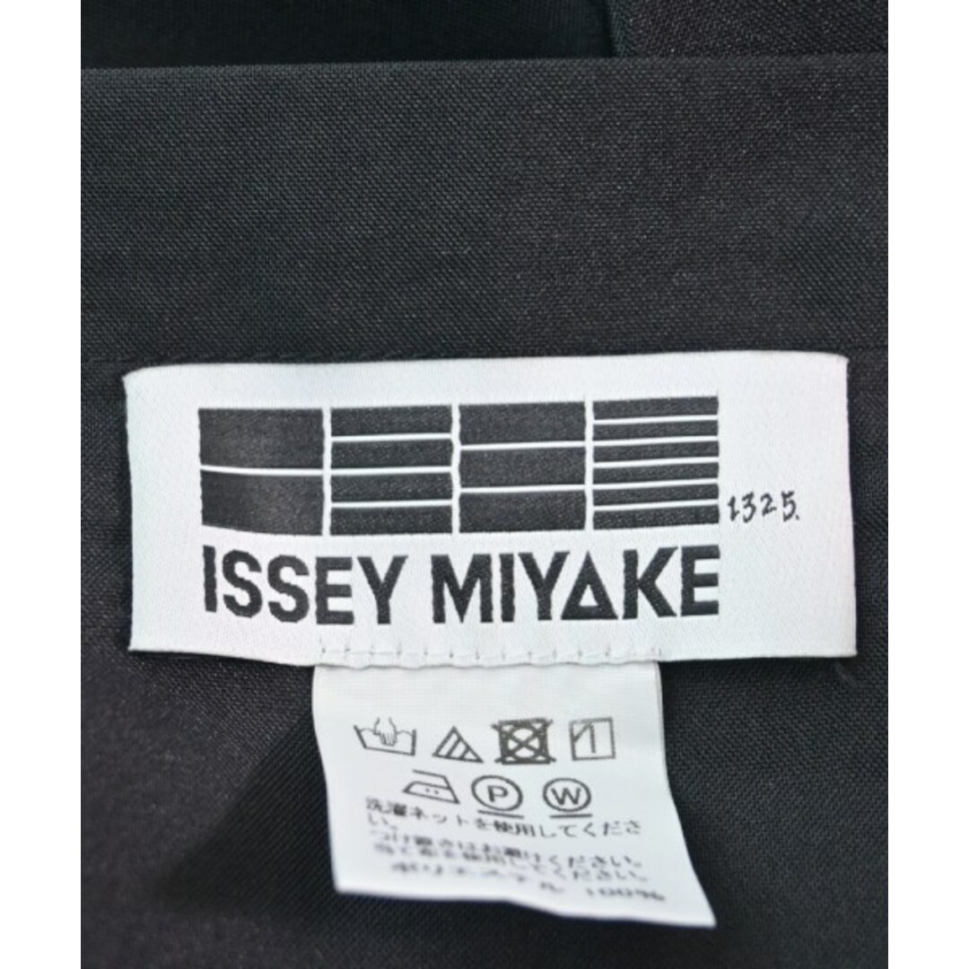 ISSEY MIYAKE イッセイミヤケ ブラウス 3(L位) 黒