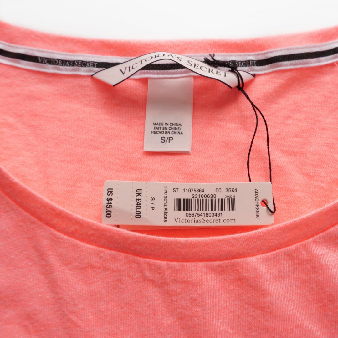 Victoria's Secret(ヴィクトリアズシークレット)のS ヴィクトリアシークレット 23160630 ヨガ タンクトップ ＄45 レディースのトップス(Tシャツ(半袖/袖なし))の商品写真