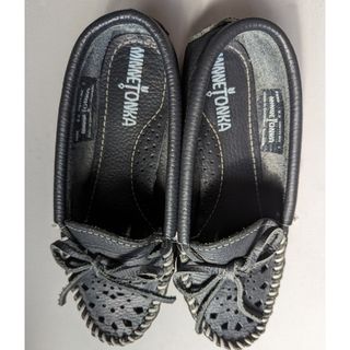 ミネトンカ(Minnetonka)のMINNETONKA シューズ（22.5）(スリッポン/モカシン)