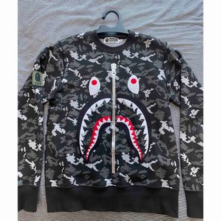 アベイシングエイプ(A BATHING APE)の【希少】A BATHING APE  Digital Camo Shark(スウェット)