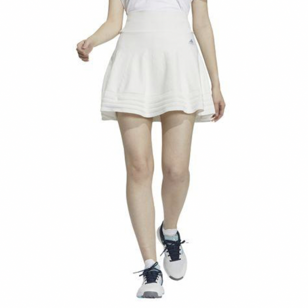 adidas(アディダス)のadidas PRIMEGREEN ジャカードスリーストライプスセータースカート スポーツ/アウトドアのゴルフ(ウエア)の商品写真