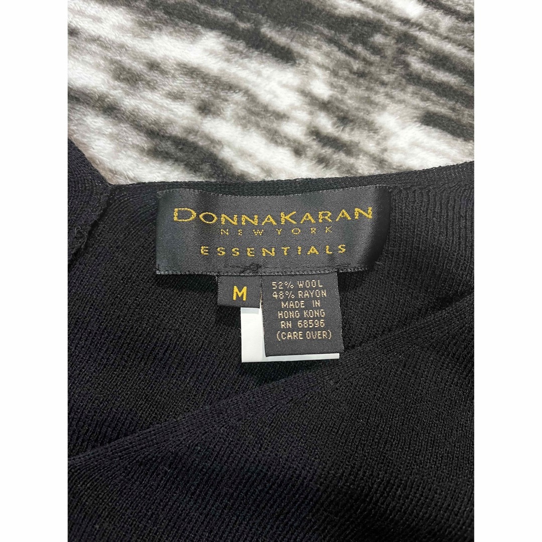 Donna Karan(ダナキャラン)のDONNAKARAN Vネックニットワンピース　M レディースのワンピース(ひざ丈ワンピース)の商品写真