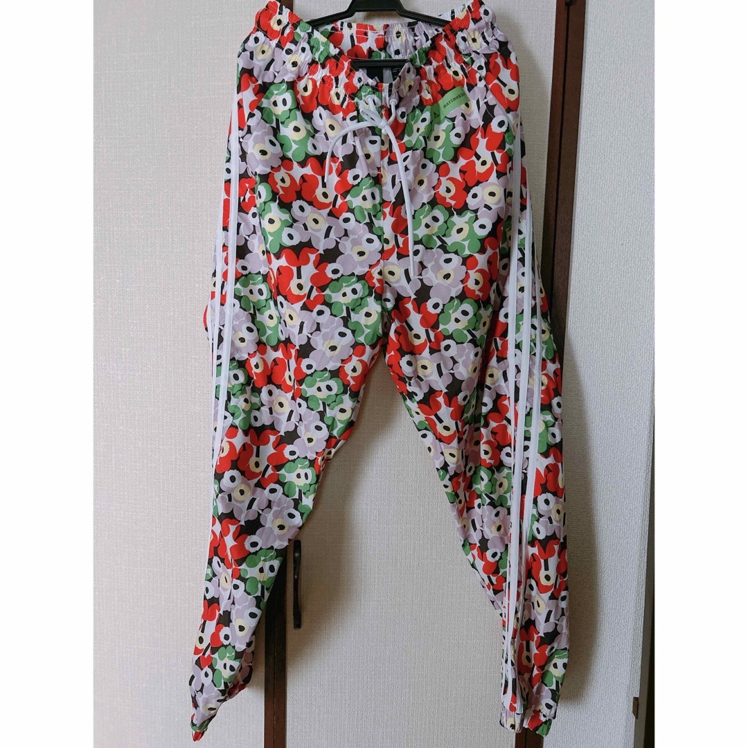 新品 adidas marimekko Mサイズ ウーブン トラックパンツ | フリマアプリ ラクマ