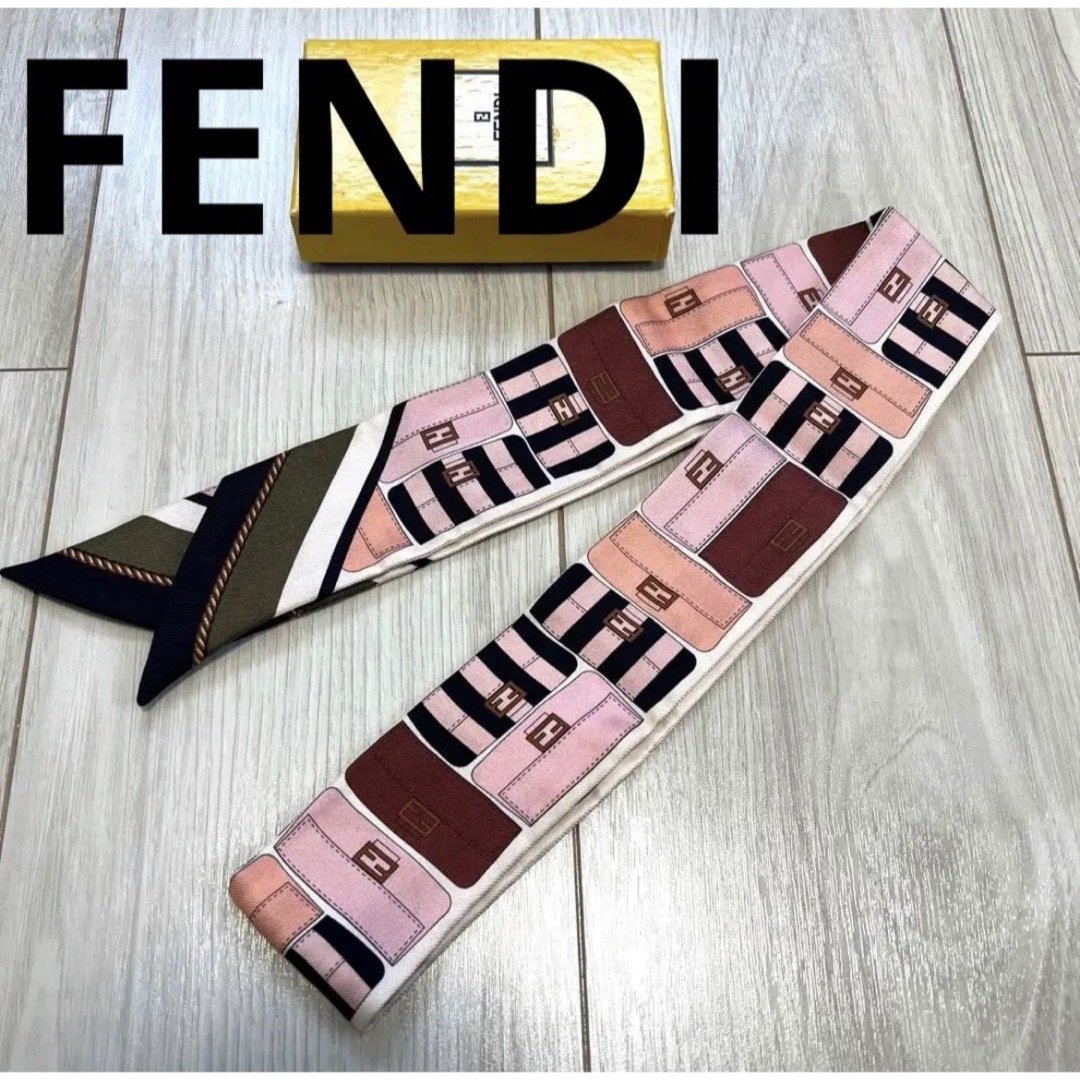 FENDI - 綺麗！FENDI フェンディ ツイリー ストール バッグ柄 ピンク系