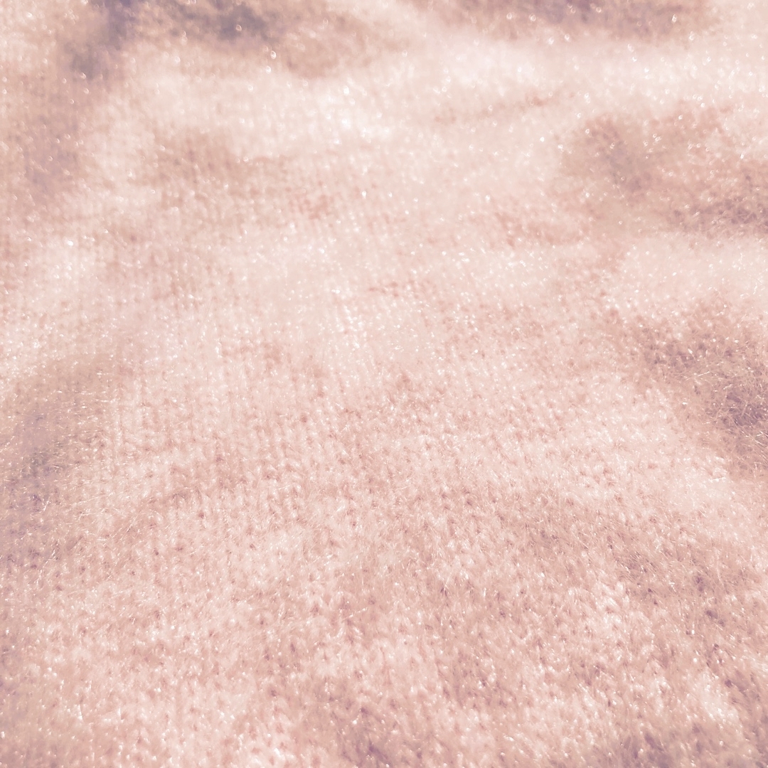 GYMBOREE(ジンボリー)の120cm 女の子　カーディガン　ピンク　ふわふわ キッズ/ベビー/マタニティのキッズ服男の子用(90cm~)(カーディガン)の商品写真