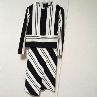 ザラ(ZARA)の着用１回☆ザラ☆セットアップ☆品質タグ無☆ブラック×ホワイト(セット/コーデ)