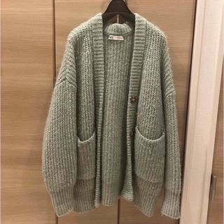 ザラ(ZARA)のzara ニット　カーディガン　グリーン(カーディガン)