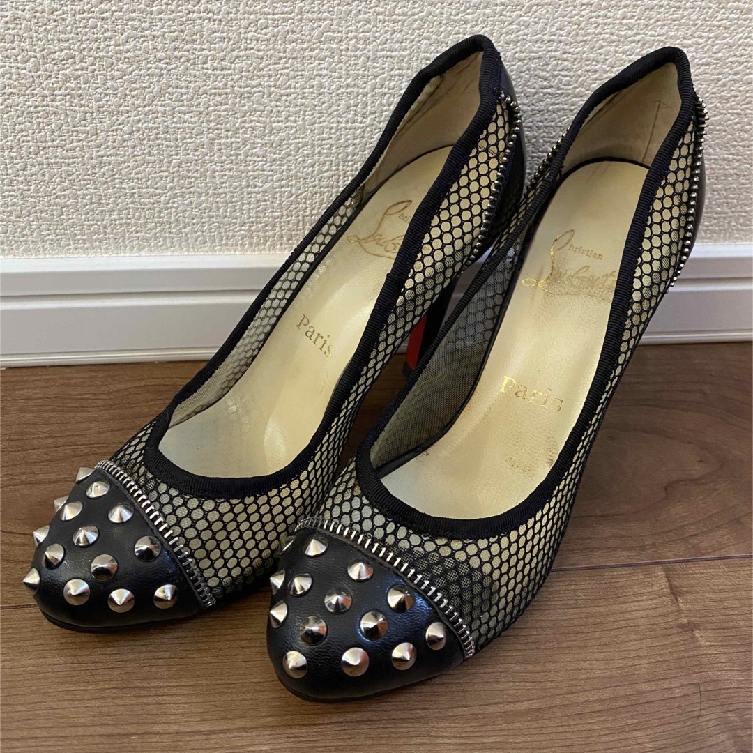 Christian Louboutin ピンヒールスタッズ