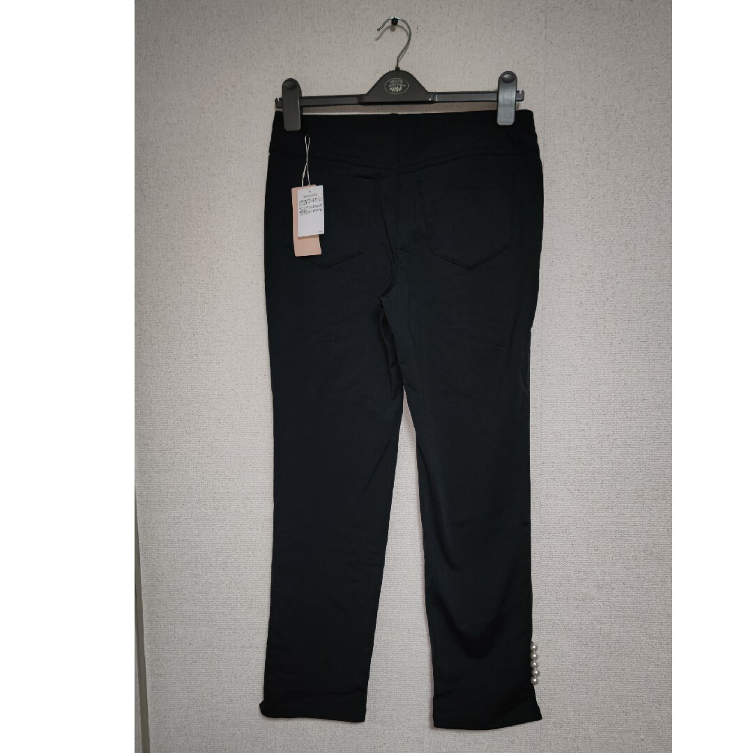 新品、タグ付き ローズティアラパール付パンツ 新品、タグ付き ローズティアラパール付パンツ