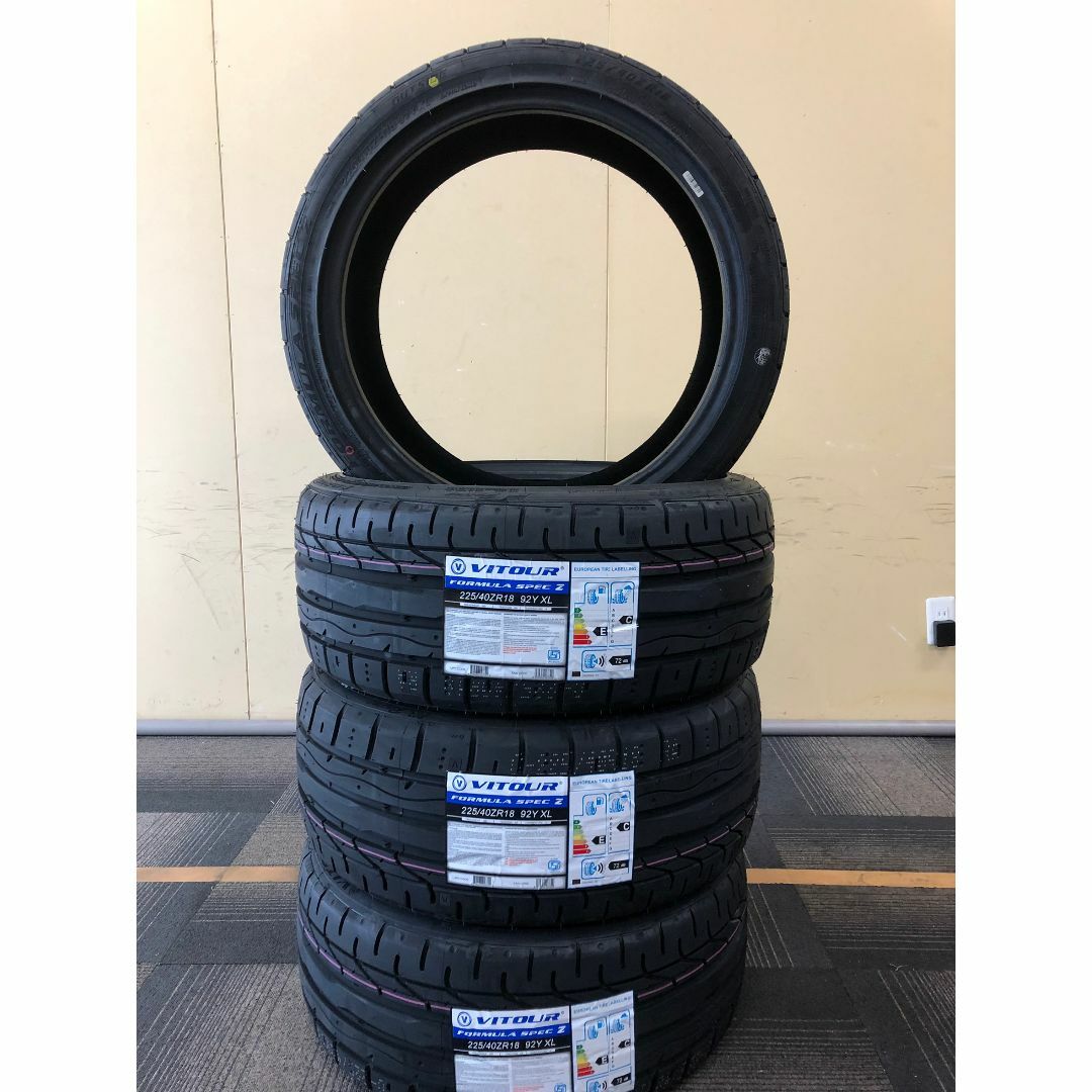 【送料無料】新品 未使用 タイヤ  225/40/18  225/40R18