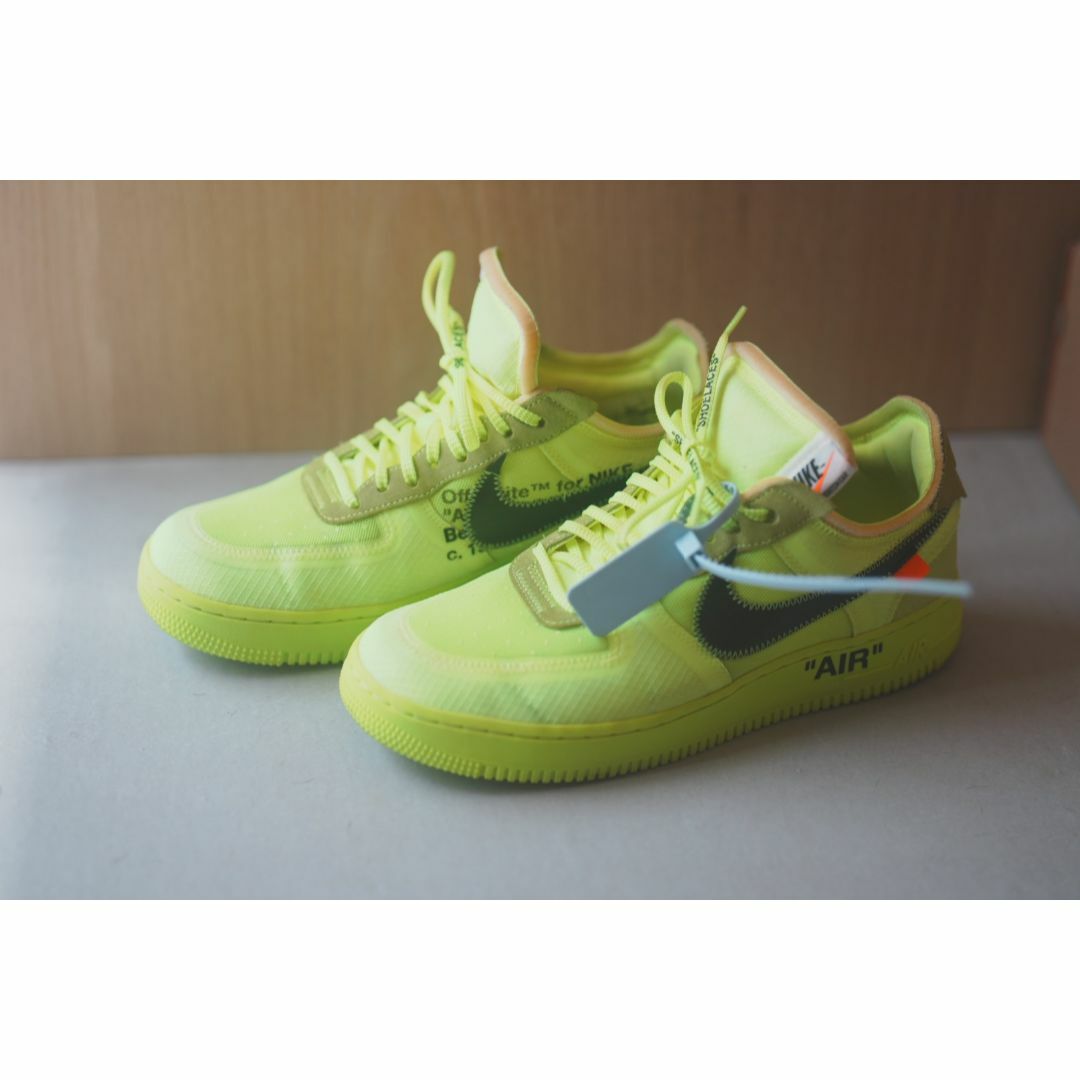 The 10 Air Force 1 Low Off-White "Volt"sacai