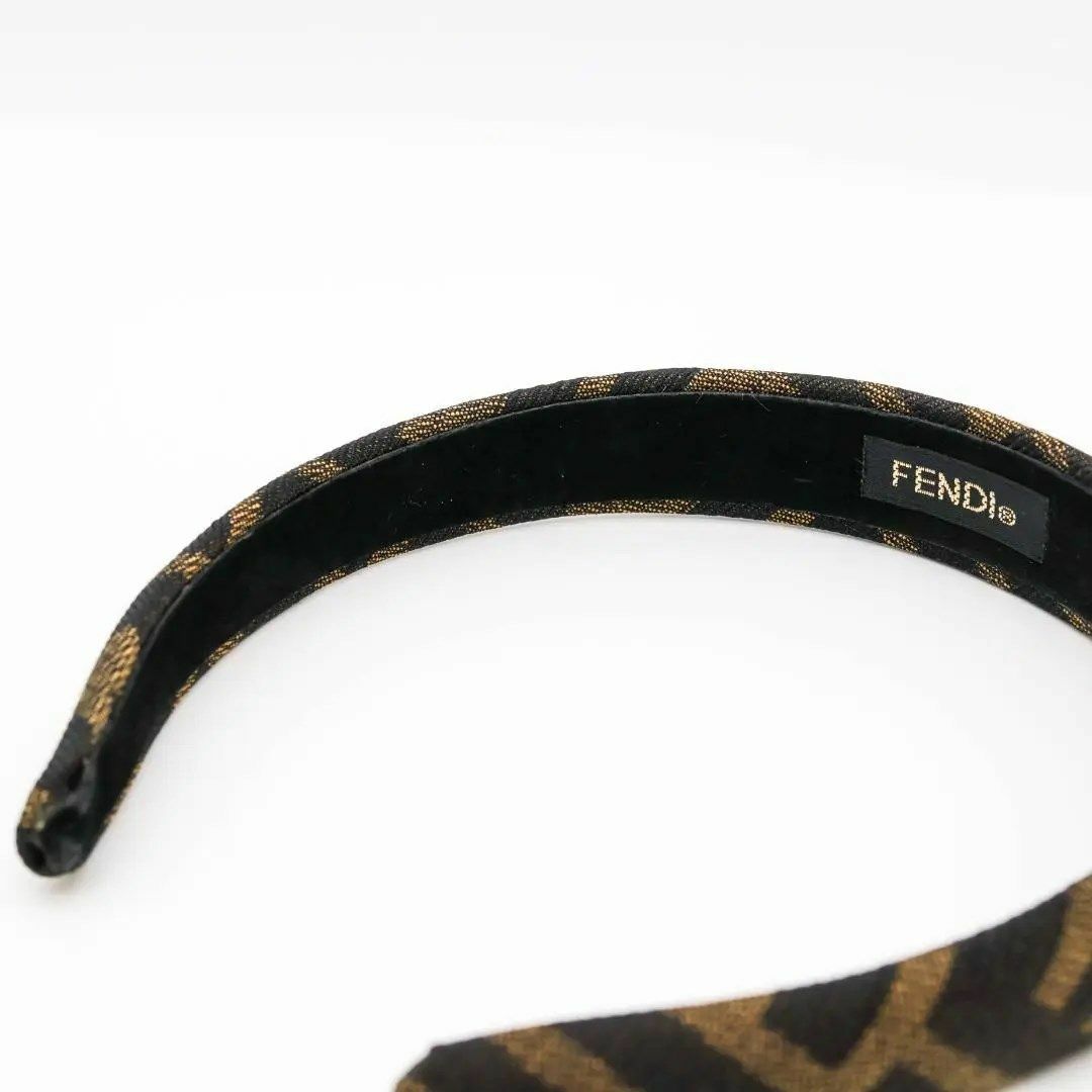FENDI - 《美品》FENDI カチューシャ ズッカ FF レディース ブラウンの FENDI - 《美品》FENDI カチューシャ ズッカ FF レディース ブラウンの