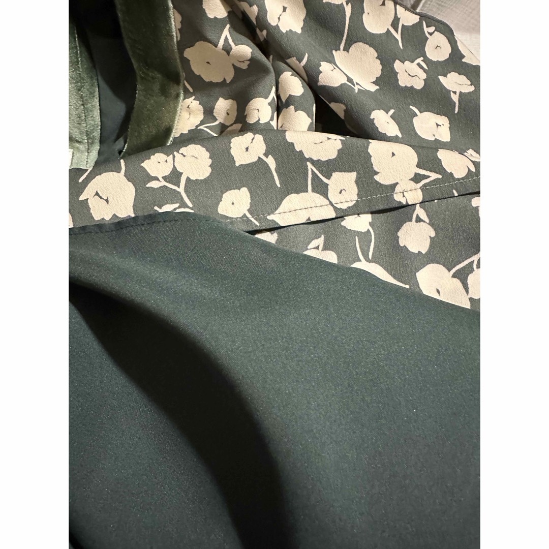 le.coeur blanc(ルクールブラン)の【美品】ルクールブラン　花柄スカート　38 レディースのスカート(ひざ丈スカート)の商品写真