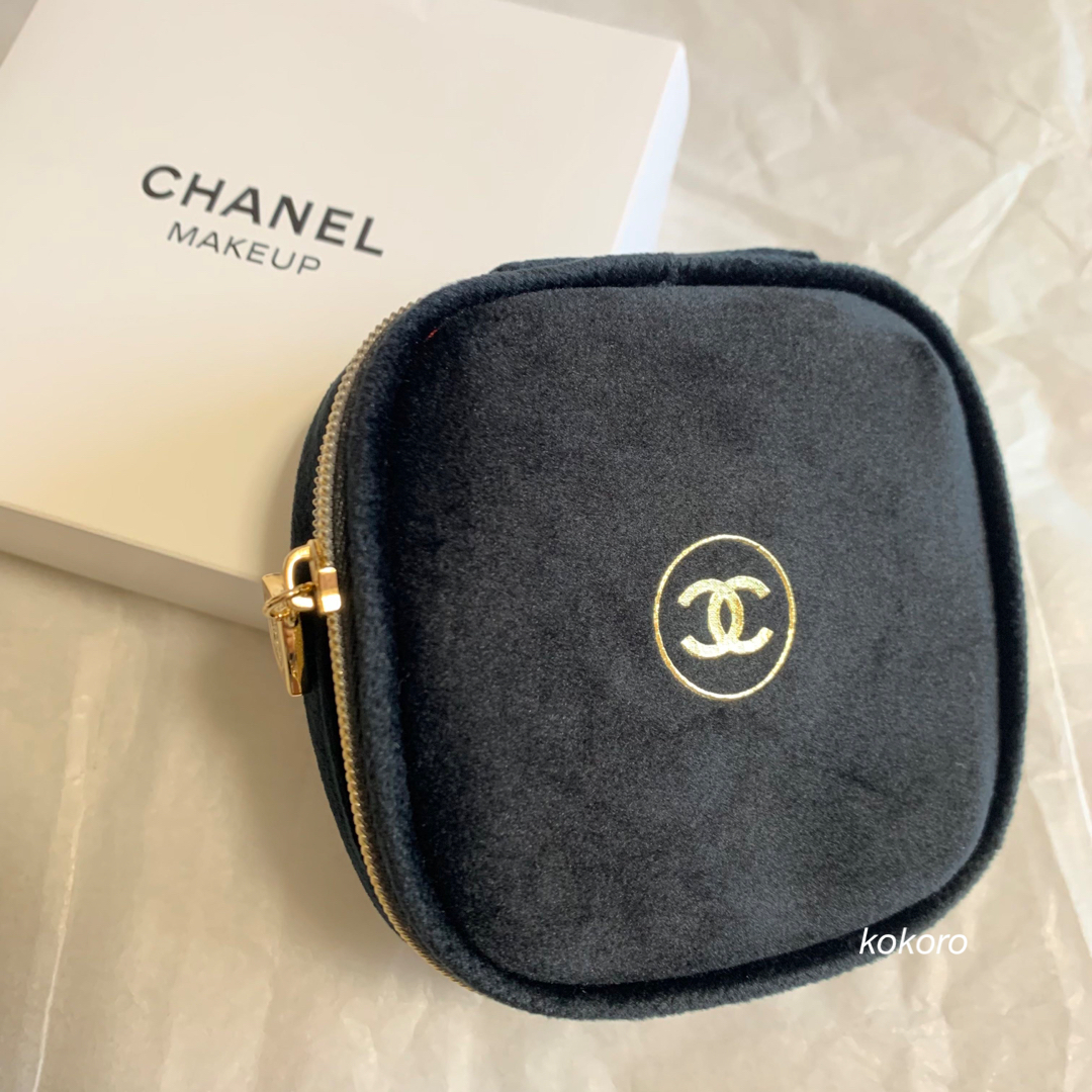 ❣️最終お値下中❣️新品❣️CHANEL・ノベルティーポーチ&ミニ巾着❣️