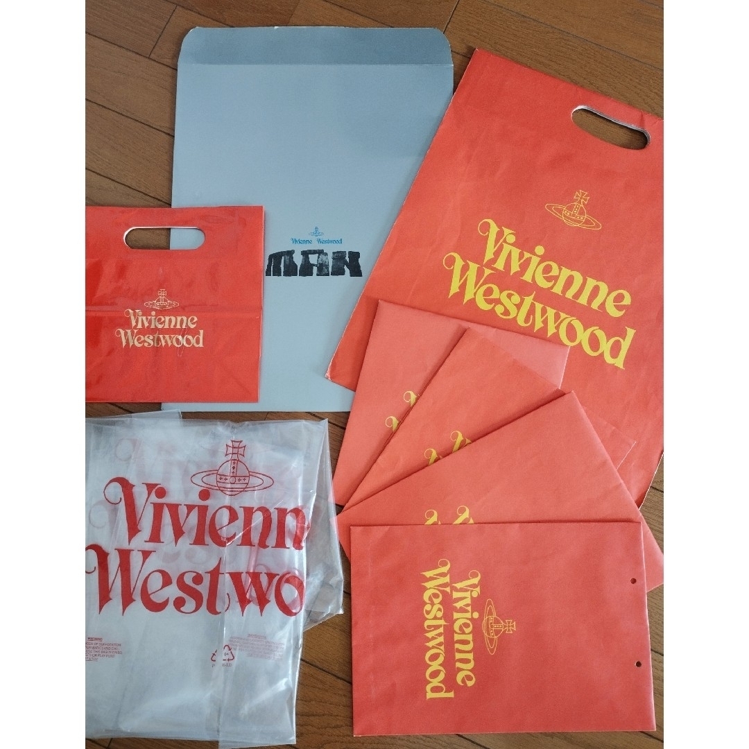 Vivienne Westwood(ヴィヴィアンウエストウッド)のヴィヴィアンウエストウッド　紙袋　ショップバッグセット レディースのバッグ(ショップ袋)の商品写真