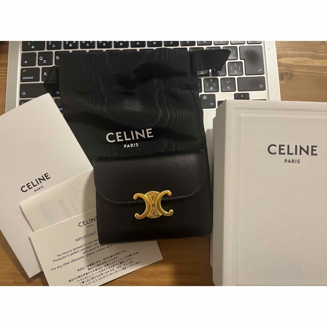 celine - セリーヌ スモールウォレットトリオンフ シャイニーカーフ