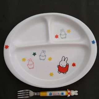 幼児用プレートお皿_Dick Bruna＋フォーク付(食器)