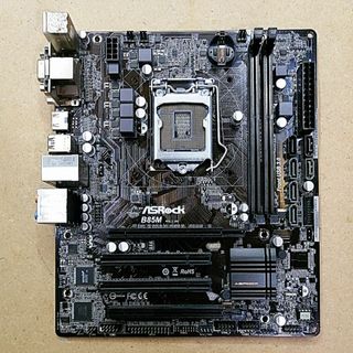 マザーボード ASRock B85M(PCパーツ)