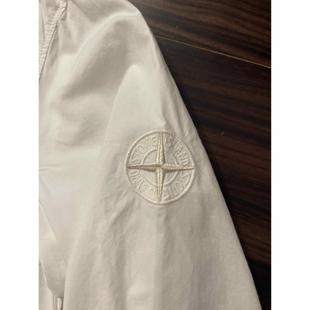 STONE ISLAND(ストーンアイランド)のSTONE ISLAND JUNIOR シャツ 白 10/142 キッズ/ベビー/マタニティのキッズ服男の子用(90cm~)(ブラウス)の商品写真