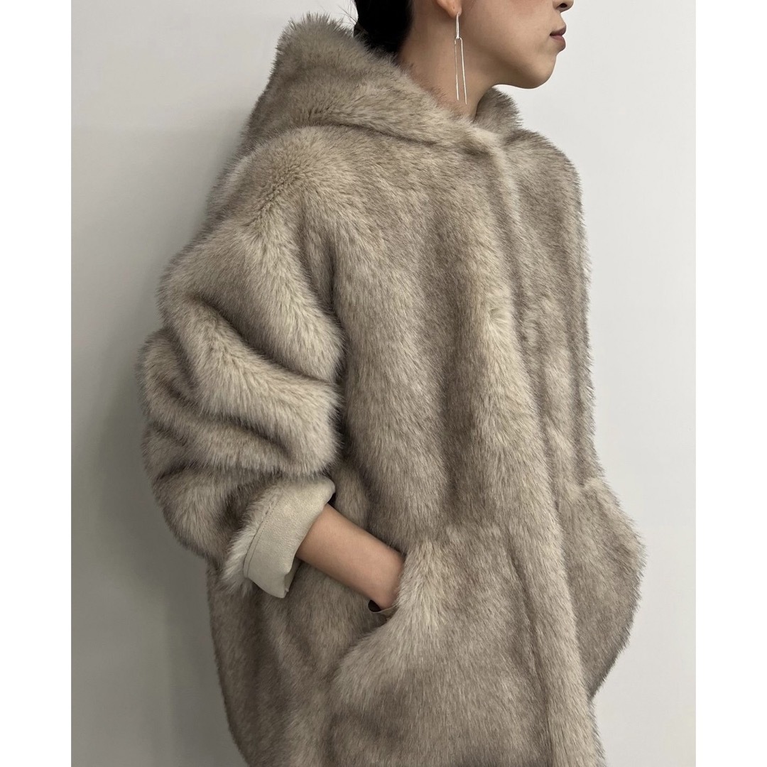 新品THINK FUR / Gradation Fur Foody Jacket