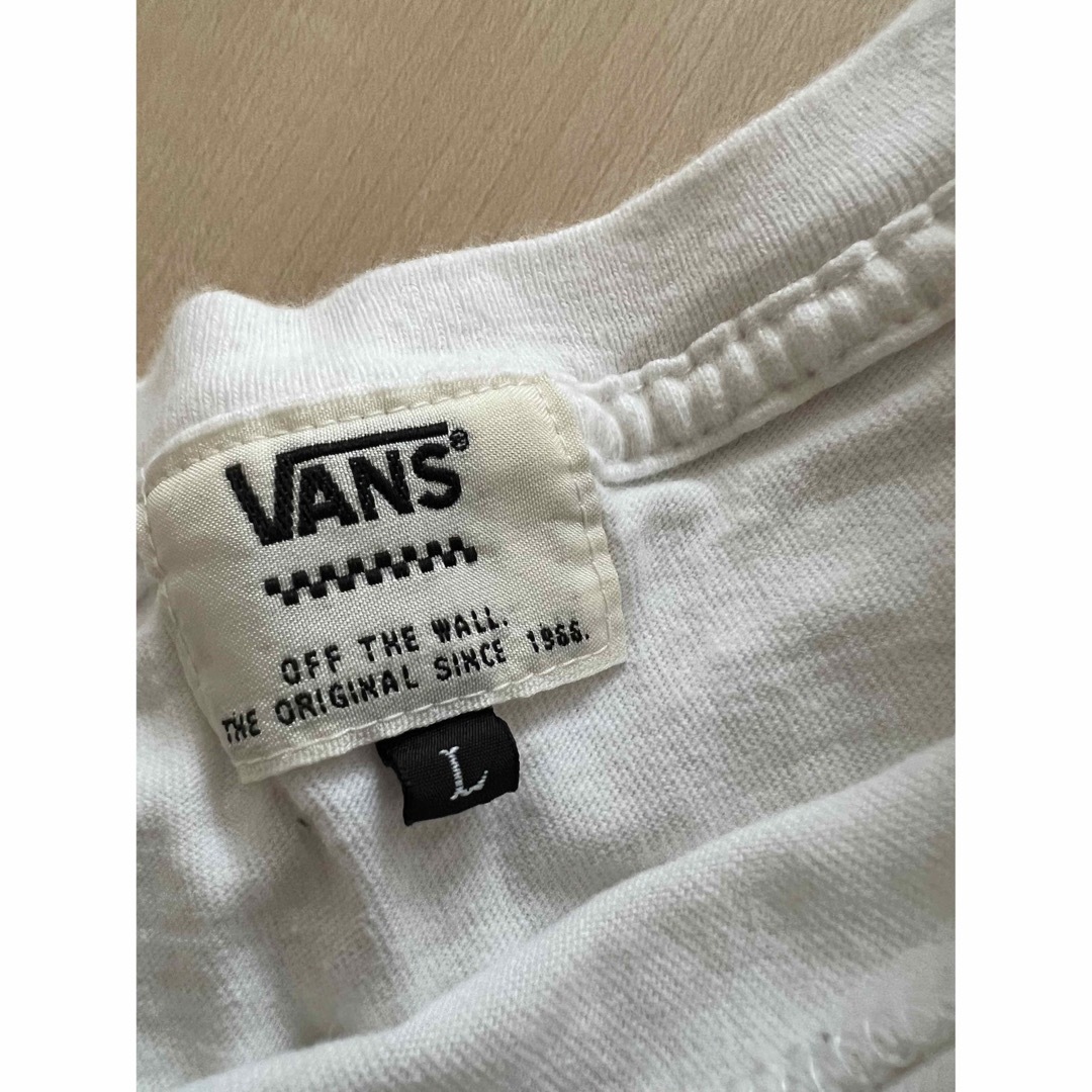 VANS(ヴァンズ)のvansTシャツ　白Tシャツ レディースのトップス(Tシャツ(半袖/袖なし))の商品写真