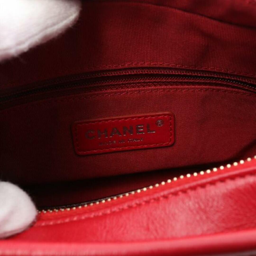 CHANEL(シャネル)のガブリエル ドゥ シャネル スモール ホーボー チェーンショルダーバッグ スエード レザー ピンク バーガンディ コンビ金具 レディースのバッグ(ショルダーバッグ)の商品写真