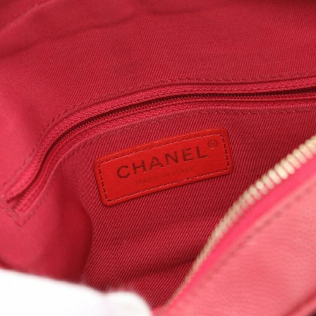 CHANEL(シャネル)のマトラッセ チェーンショルダーバッグ キャビアスキン ピンク ゴールド金具 レディースのバッグ(ショルダーバッグ)の商品写真