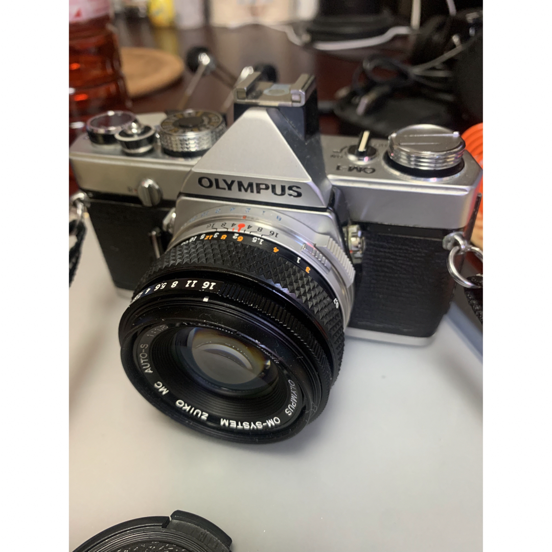 OLYMPUS OM-1