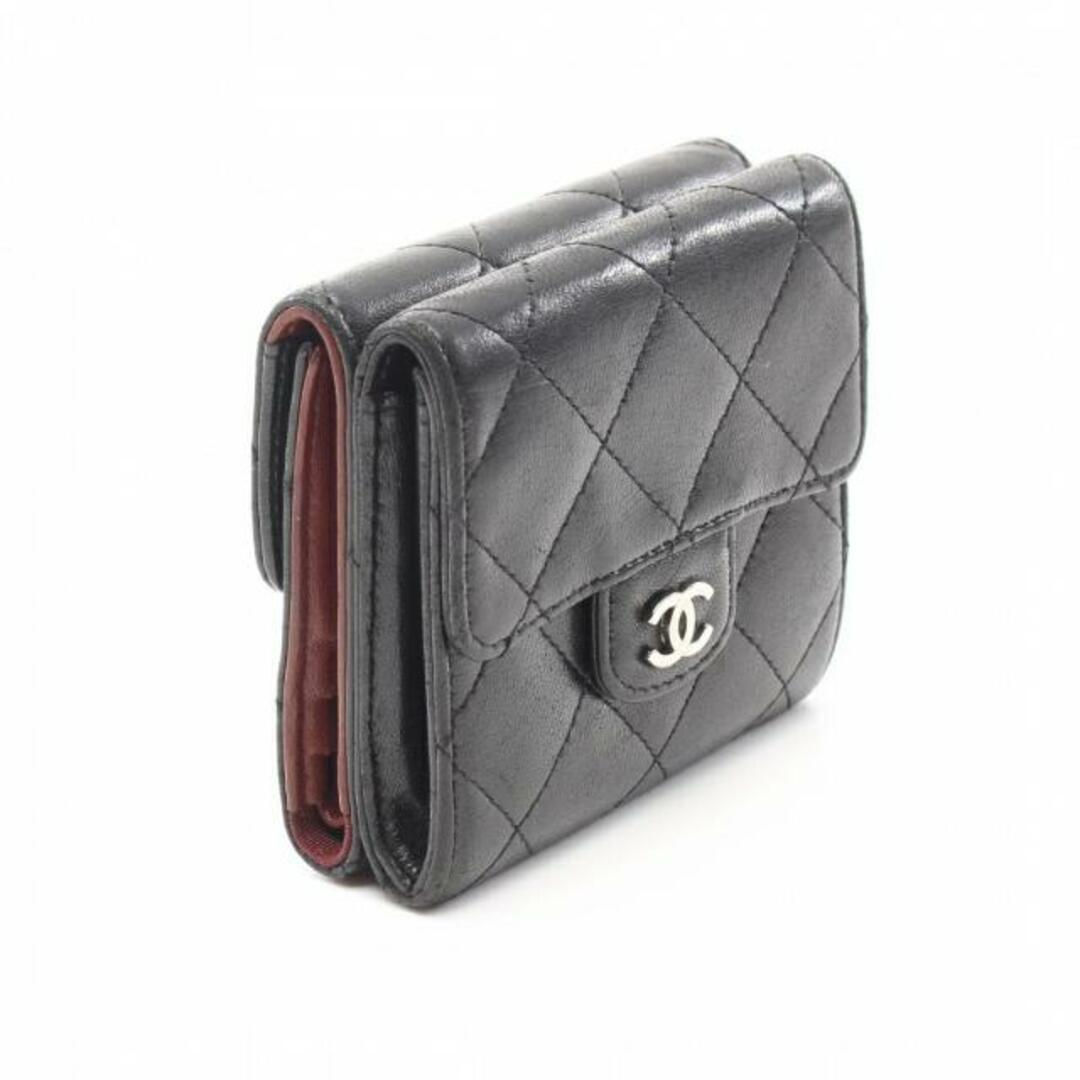 CHANEL(シャネル)のマトラッセ 三つ折り財布 Wホック財布 ラムスキン ブラック シルバー金具 レディースのファッション小物(財布)の商品写真