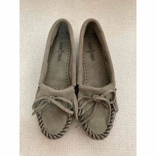 ミネトンカ(Minnetonka)のミネトンカ　モカシン　US7.5(24.5cm)(スリッポン/モカシン)