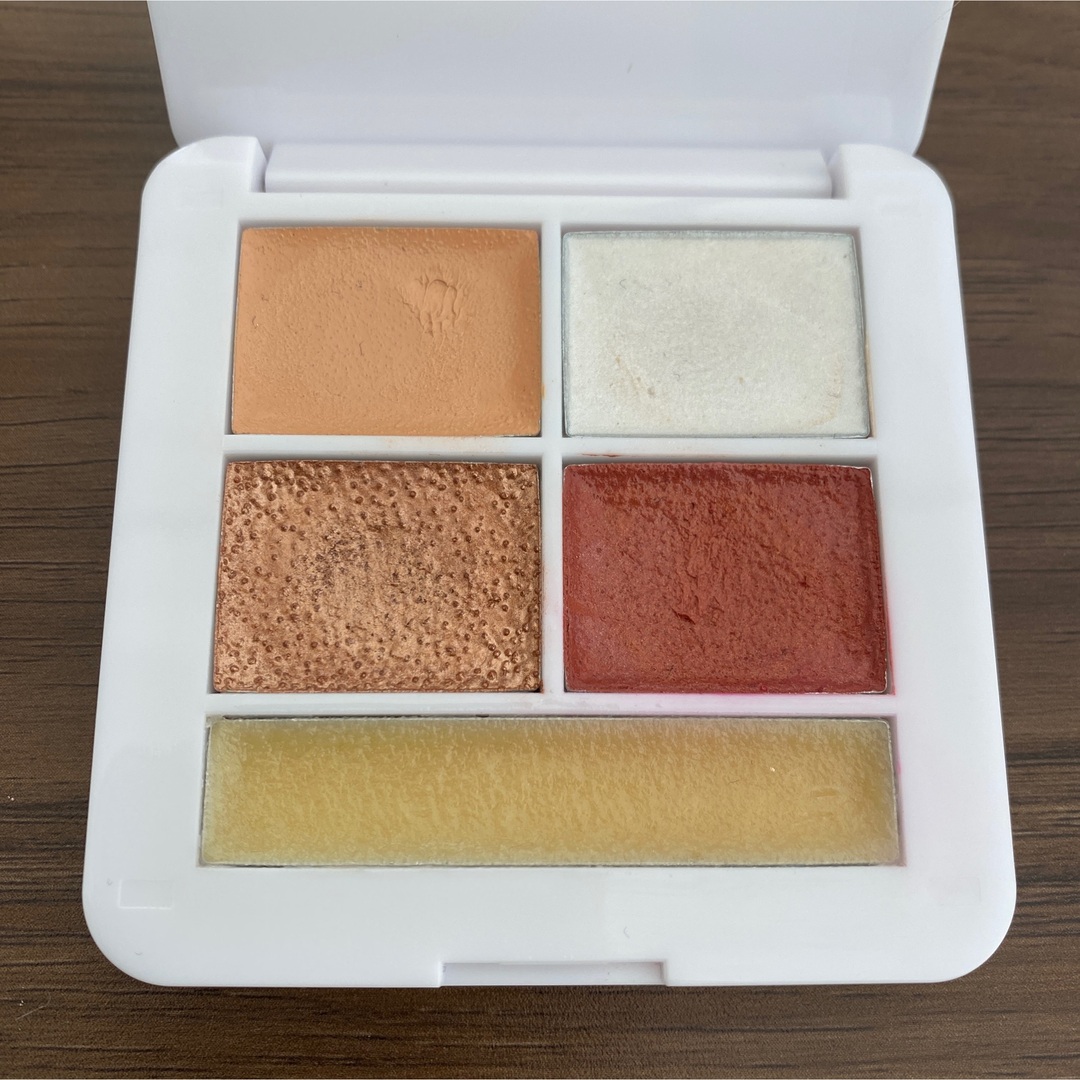 Cosme Kitchen(コスメキッチン)のrms beauty カラーパレット クラシックコレクション コスメ/美容のベースメイク/化粧品(フェイスカラー)の商品写真