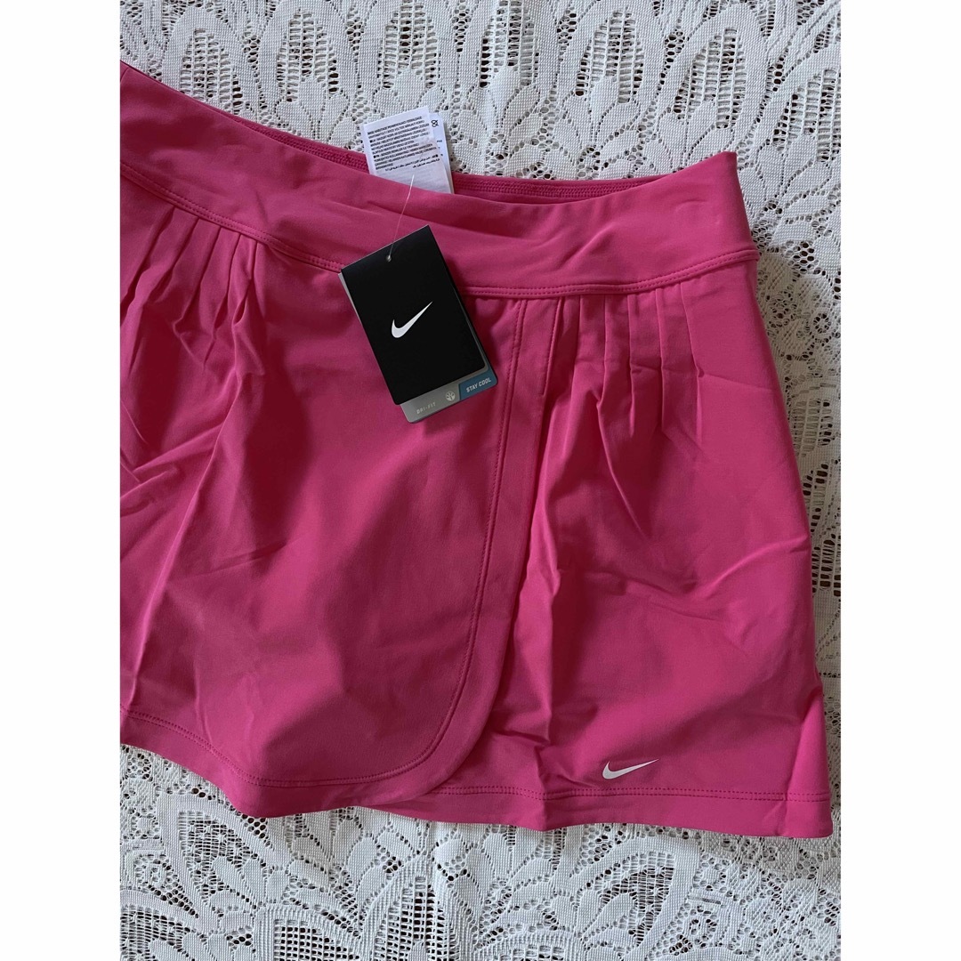 NIKE(ナイキ)のナイキ　スパッツ付きスコート　ピンク　XL スポーツ/アウトドアのテニス(ウェア)の商品写真