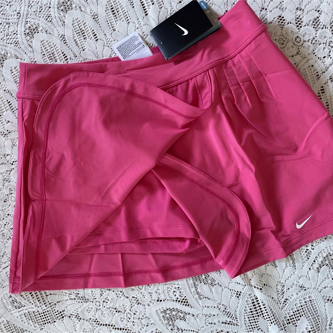 NIKE(ナイキ)のナイキ　スパッツ付きスコート　ピンク　XL スポーツ/アウトドアのテニス(ウェア)の商品写真