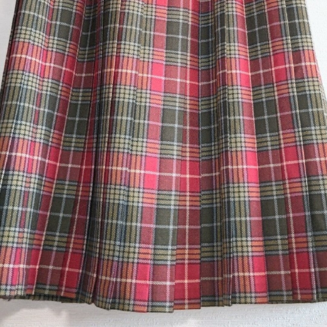 Yorkland(ヨークランド)のご専用です🏵️キルトスカート(LL)秋冬物　赤✮カーキGLEN NEVIS レディースのスカート(ロングスカート)の商品写真