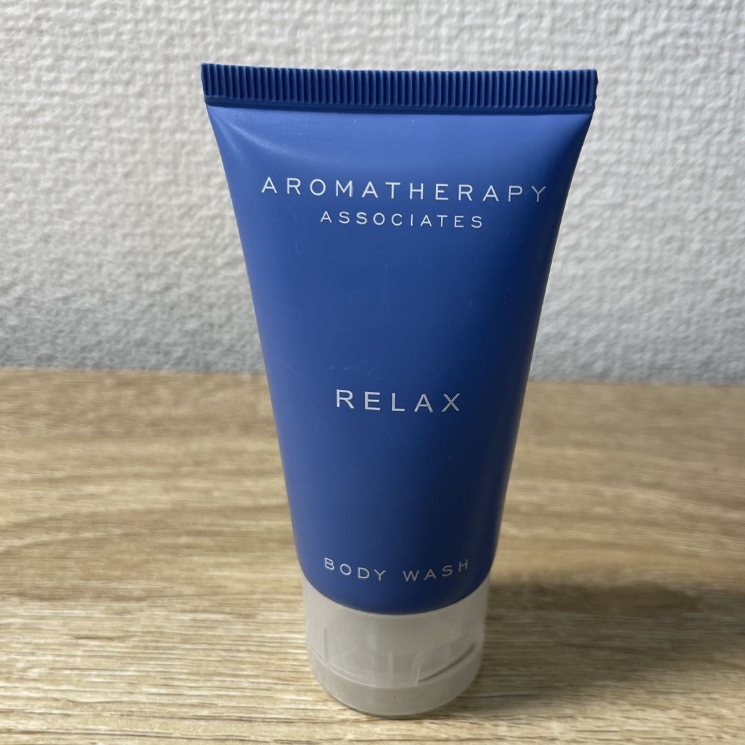 AROMATHERAPY ASSOCIATES(アロマセラピーアソシエイツ)の新品未使用 アロマセラピーアソシエイツ シャンプーセット ボディケアセット コスメ/美容のキット/セット(サンプル/トライアルキット)の商品写真