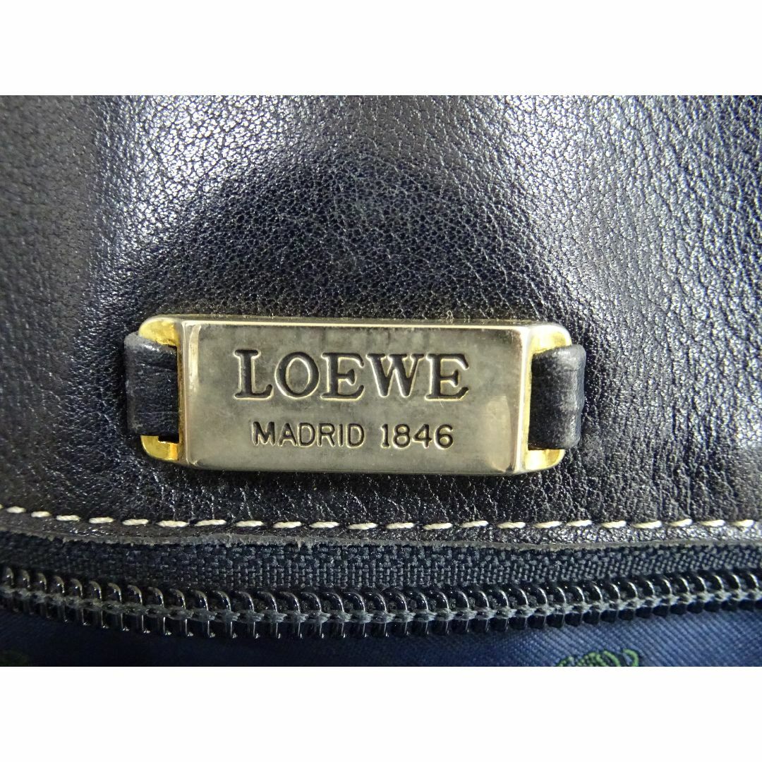LOEWE(ロエベ)のM千015 / LOEWE トートバッグ アナグラム 型押し レザー 保存袋付き レディースのバッグ(トートバッグ)の商品写真