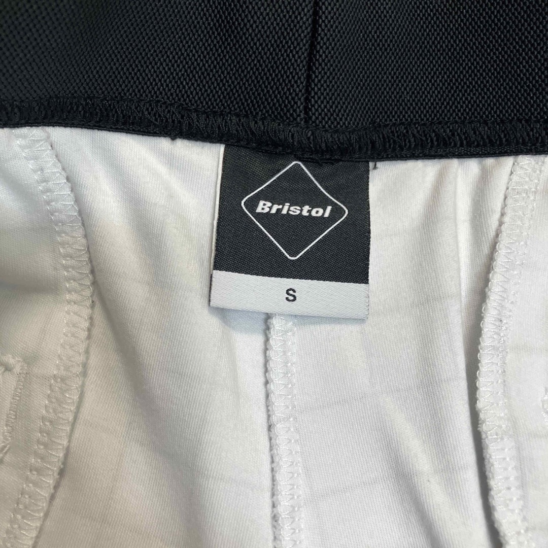 F.C.R.B. RELAX FIT SHORTS リラックス フィットショーツ-