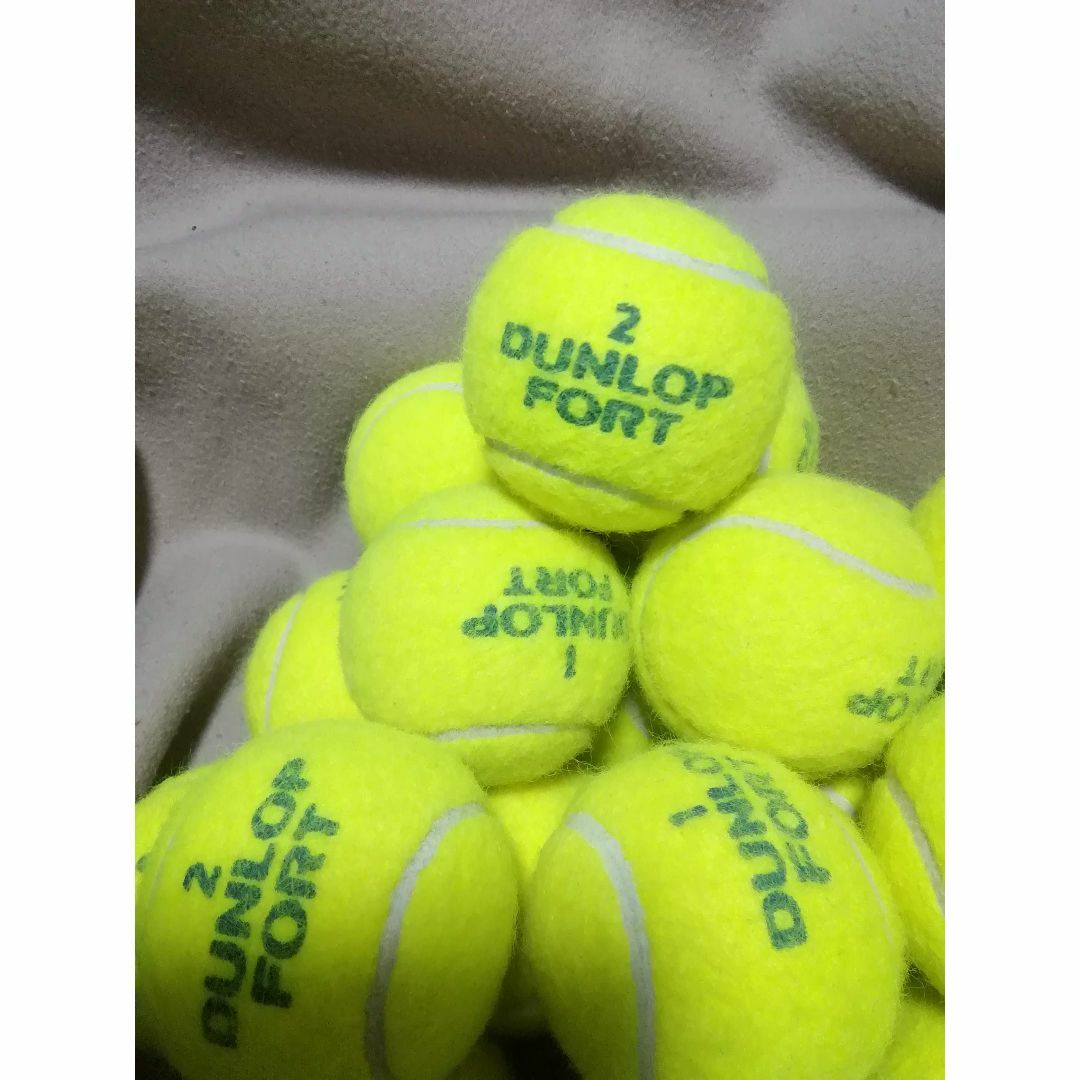 DUNLOP(ダンロップ)のダンロップフォート　テニスボール 38個 スポーツ/アウトドアのテニス(ボール)の商品写真