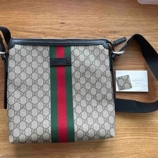 グッチ(Gucci)のGUCCI ショルダーバッグ(ショルダーバッグ)